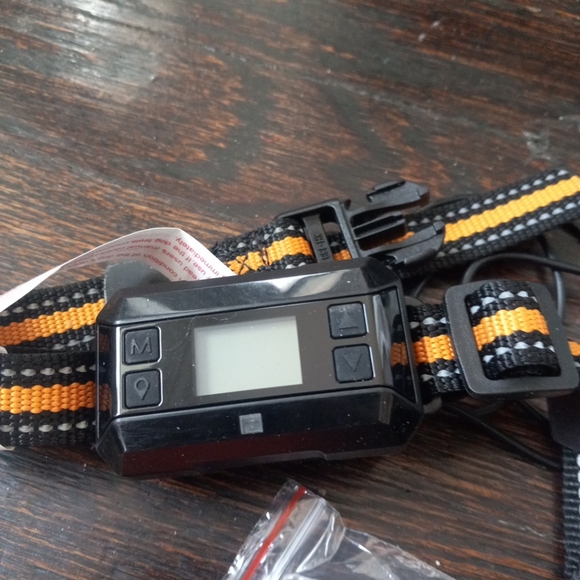 GPS Outdoor Wireless Dog Fence System F810 Plus!! New-OPEN BOX - Picture 7 of 11